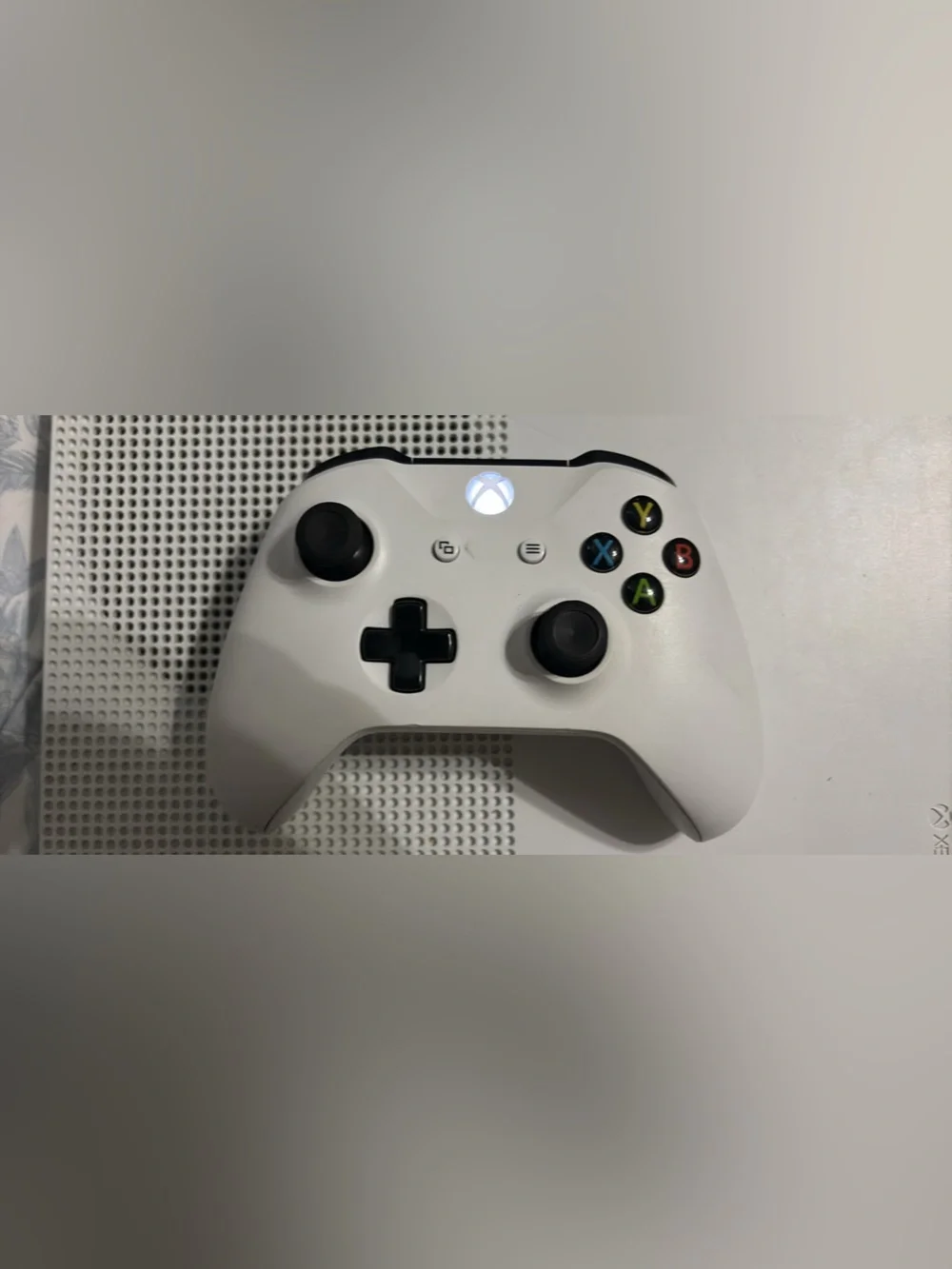 Xbox One S 1TB | All-Digital | Robot White
